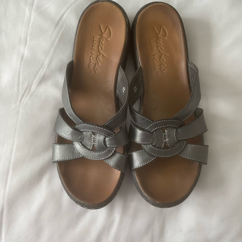 Pewter Skechers Luxe Foam Sandals 8.5